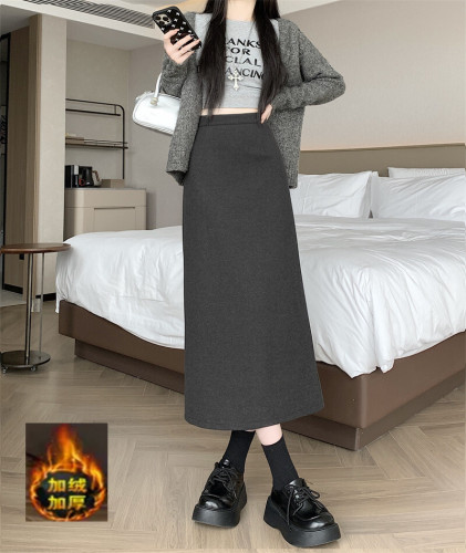 Real-life autumn/winter velvet-lined, extra-thick woolen skirt for women: high-waisted, figure-flattering, and slit-style maxi dress