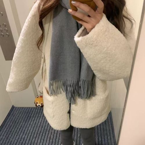 Korean-style relaxed-fit lambswool coat for female students—new autumn/winter loose-fitting, versatile, and warm leather-and-fur coat.