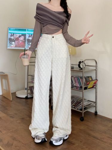 Chic design sense, small fragrance style, patterned floral, cream-colored straight-leg jeans for women, winter high-waisted, slimming long pants