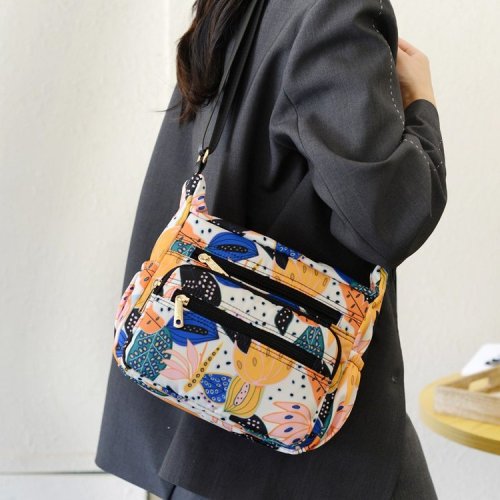 Lightweight minimalist casual bag with ethnic print single-shoulder bag, literary fashionable nylon bag, trendy large-capacity crossbody bag