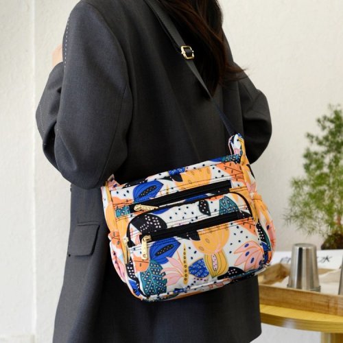 Lightweight minimalist casual bag with ethnic print single-shoulder bag, literary fashionable nylon bag, trendy large-capacity crossbody bag