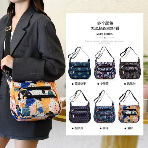 Lightweight minimalist casual bag with ethnic print single-shoulder bag, literary fashionable nylon bag, trendy large-capacity crossbody bag