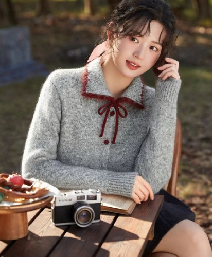 Korean Color Block Collar Belted Knit Sweater for Women 2025 Winter New Arrival Petite Long Sleeve Knit Cardigan Top