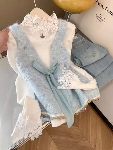 Elegantly showcases temperament~ French-style heavy-duty embroidery butterfly bow embellished knit vest for women, autumn layering sleeveless kimono