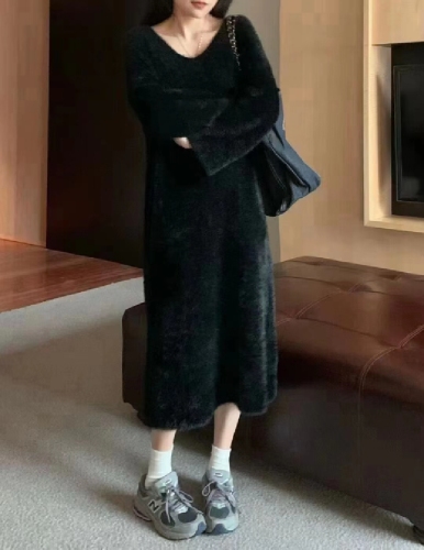 2025 Autumn/Winter New Arrival Mink Velvet Loose Over-Knee Long Sweater Dress Women's Knitted Base Layer Dress
