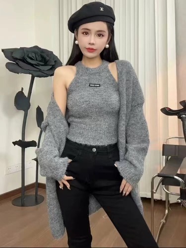 Korean-style spicy-girl label-strapped camisole casual knitted cardigan set—women's autumn new relaxed-style sweater top