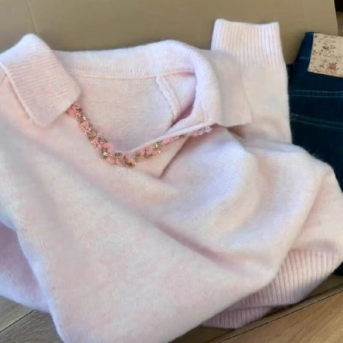 Sweet Style Collared Knit Sweater for Women - Winter Long Sleeve Design-Focused Pink Top