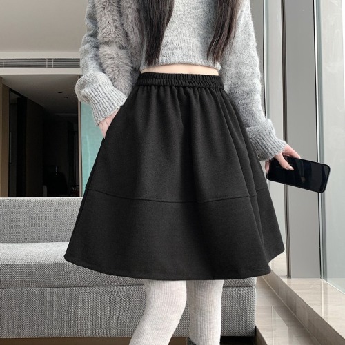 Realistic Plaid Woolen Semi-Skirt for Women, Thick A-Line Short Skirt with Puffy Flower Bud Design