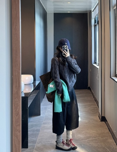 Grey Cable-Knit High-Neck Long-Sleeve Women's Cardigan Sweater for Autumn/Winter Loose Fit Casual and Stylish Knit Top Trendy