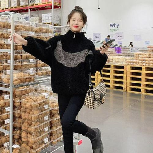 Women's Winter 2025 New Thick Fleece Outerwear Imitating Lamb Fur Color-blocked Short Coat Loose Overcoat