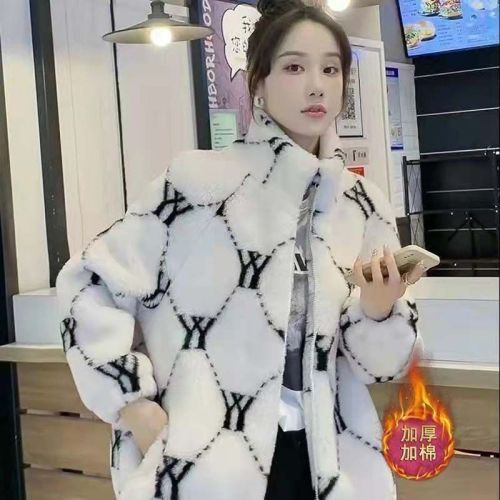 Women's New Korean Style Faux Fur Hooded Coat, Dual-Sided, Loose Fit, Warm and Cozy, Fleece Lined, Oatmeal Fur Trendy Outerwear