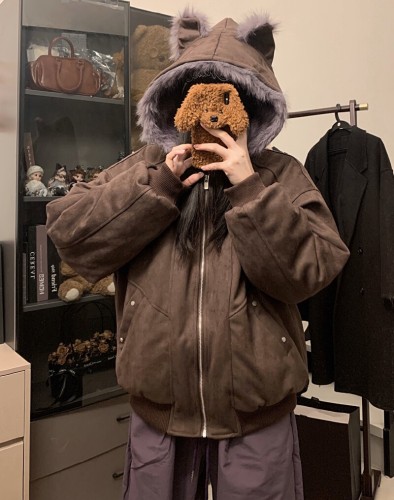 Photographed Sweet Cat Ears Mountai...