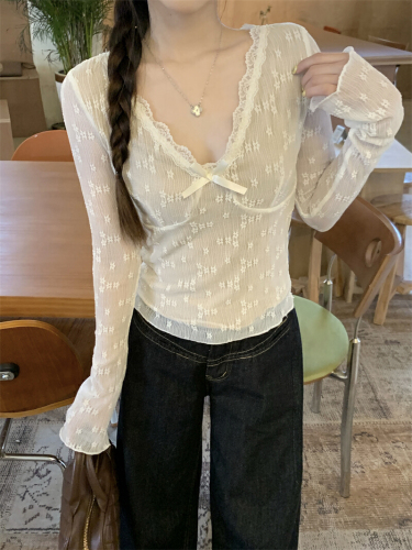 Real-shot, genuine, ultra-sexy spicy girl—bow-knot V-neck lace pants top, women's short bottoming shirt, long-sleeved T-shirt.