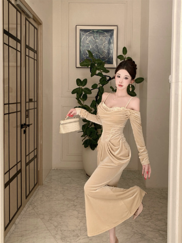 Real shot! Sexy sequin-stitched velvet faux two-piece slip dress with long sleeves—slimming effect.