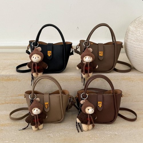 A niche designer women's new trendy mother-and-daughter silk scarf textured retro stylish hand-held crossbody bag