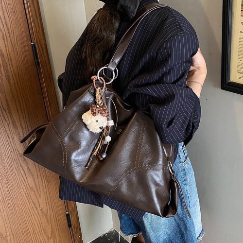 [Same style as Xu Yiyang] Straight-look hobo bag, medium size, vegetable-tanned full-grain calfskin, single-shoulder black spring tote for women.