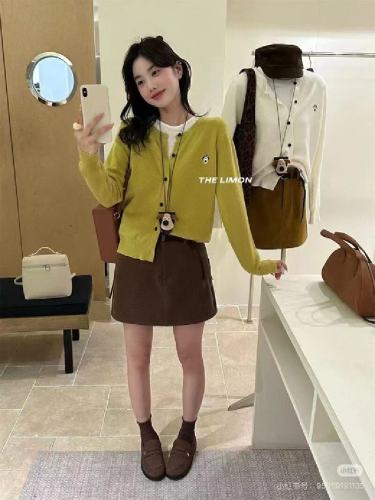 2025 Autumn/Winter New Korean Style Youthful Crew Neck Cartoon Dog Matching Accessories Embroidered Cardigan Warm Sweater Coat