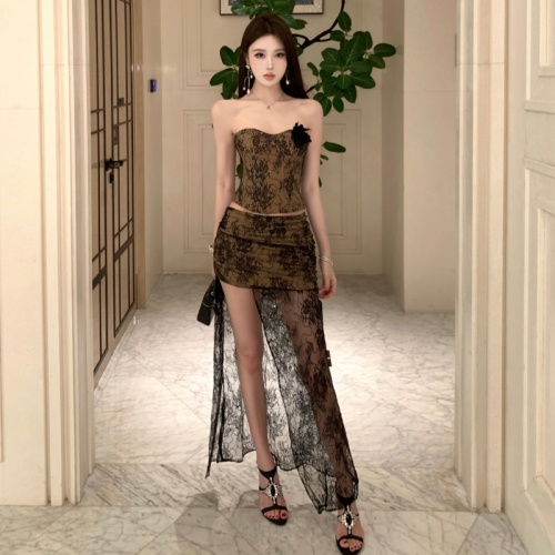 Photographed Fashion Fitted Lace Top + High Slit Bustier Set