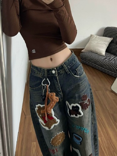 American-style retro cartoon embroidery knife-edge jeans—unisex, autumn trendy brand, versatile, design-focused, loose-fit straight-leg pants.