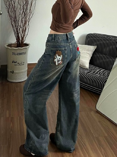 American-style retro cartoon embroidery knife-edge jeans—unisex, autumn trendy brand, versatile, design-focused, loose-fit straight-leg pants.