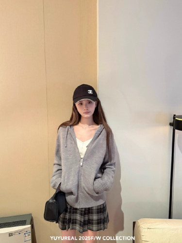 Early Autumn Cute Fashion Women's White Zipper Casual Hooded Knit Sweater College Style Relaxed Loose Outerwear