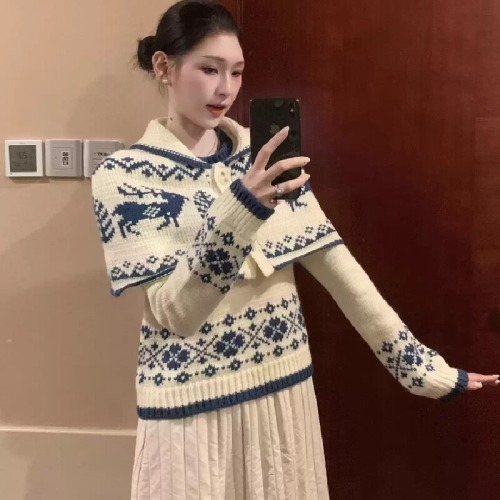 Korean-style retro off-white Fair Isle sweater coat for winter, short-length cape knit top for women