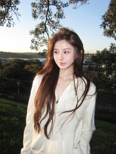 Early Autumn Cute Fashion Women's White Zipper Casual Hooded Knit Sweater College Style Relaxed Loose Outerwear