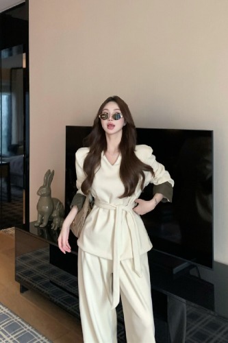 Photographed~ Fleece-lined Design-color Contrast Cuff V-neck Loose Top + High-waist Wide-leg Pants Set with Ribbon Trio