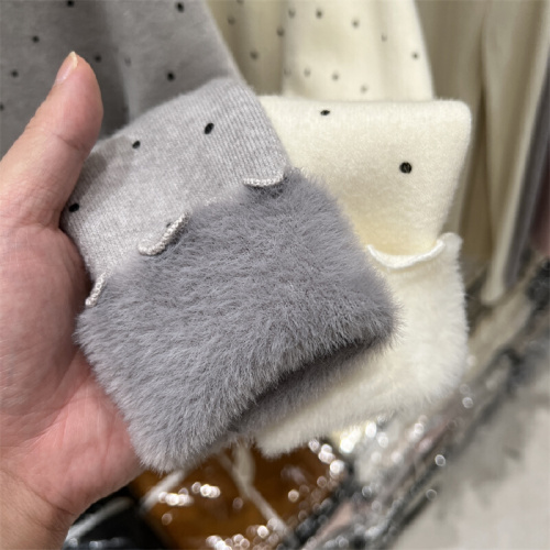 Mushroom Edge Polka Dot Integrated Fleece Thick Long Sleeve Knit Top Women's Sweater 2025 Winter New Version Base Shirt Top