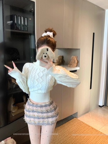 Pure Desire Windproof Sexy One-Shoulder Long-Sleeve Sweater for Women 2025 Autumn/Winter New Slimming Waist Crochet Knit Top Trendy