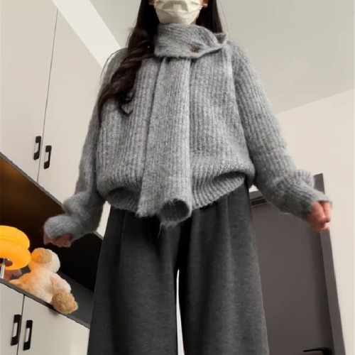 Lazy chic V-neck sweater for women, autumn and winter 2025 new Korean style clothing, very beautiful, great for layering under knitwear