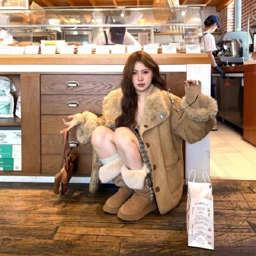 Women's Mid-Length Wool Sheep Coat with Two-Way Design, Insulated Warm Motorcycle Jacket, 2025 Winter New Arrival, Thick Warm Faux Fur Outerwear