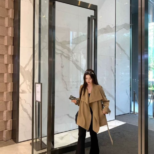 Khaki Windbreaker Coat for Women - Autumn 2025 New Early Autumn Korean Style Atmospheric Outfit - Petite Women's Coat