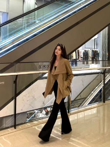 Khaki Windbreaker Coat for Women - Autumn 2025 New Early Autumn Korean Style Atmospheric Outfit - Petite Women's Coat