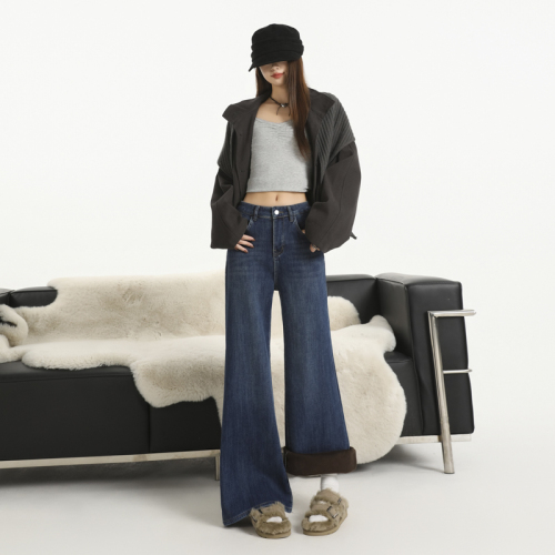 Actual shot~ Thick flannel hot girl four-sided bell-bottom jeans winter new loose slimming non-tight micro-bell bottom pants Instagram