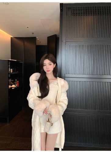 Original fabric lined with plush pure desire V-neck long-sleeved lace blouse for women, slimming short sleeve innerwear top