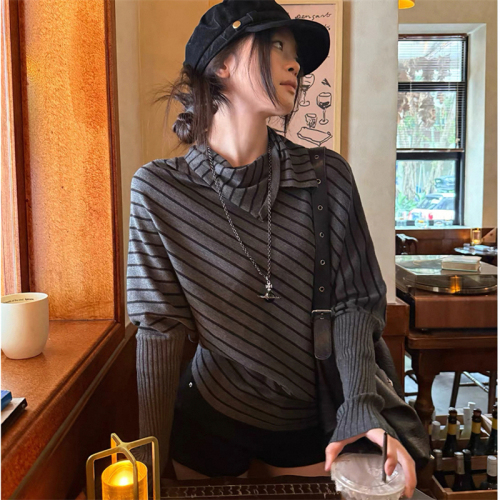 Women's Loose Long-Sleeve Knit Top with Striped Batwing Collar, New Korean Design Fashion