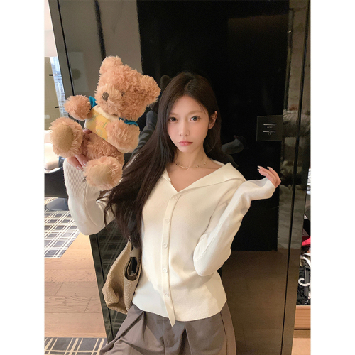 Shot. Red V-neck Knit Cardigan for Women as Innerwear, Fitted Waist, Collar Up Top