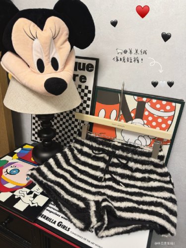 Photographed Retro Zebra Print Casual Shorts Winter Lamb Wool Black and White Striped High-Waist A-Line Loose Wide Leg Boot Pants