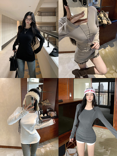 Real-shot. Fleece-lined, thickened solid-color basic bottoming shirt—autumn/winter inner layer, square-neck, true-shoulder long-sleeved T-shirt top.