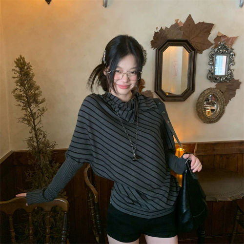 Women's Loose Long-Sleeve Knit Top with Striped Batwing Collar, New Korean Design Fashion