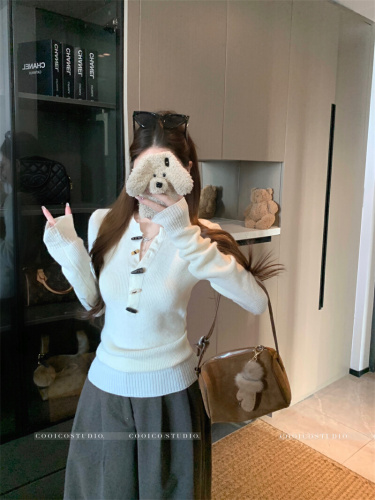 Photographed 2025 New Winter Casual High-End Layering Top Long-Sleeve Design Knit Shirt