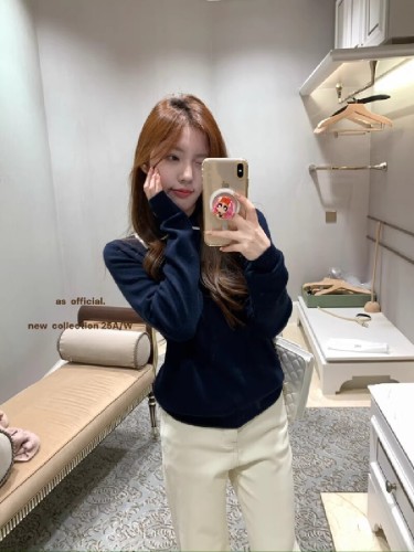 AS OFFICIAL Blogger's Matching Essence Playful Excessive Color Clash Edge Atmosphere Collar Knit Sweater for Women