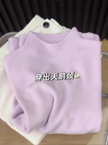 High-end minimalist retro pumpkin orange base shirt for women, innerwear for autumn and winter, half-length soft and fluffy crew neck sweater, long-sleeved knitted top