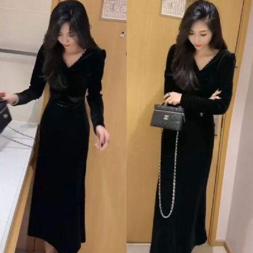 Fashionable Velvet Dress for Women, 2025 Autumn/Winter New Arrival, Elegant V-Neck, Slimming Goddess Medium-Length Skirt