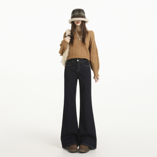 Actual shot~ Thick flannel hot girl four-sided bell-bottom jeans winter new loose slimming non-tight micro-bell bottom pants Instagram