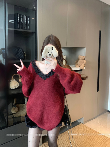 Photographed Christmas V-neck lace sweater for women, winter ambiance, pure desire, warm, tie-up top