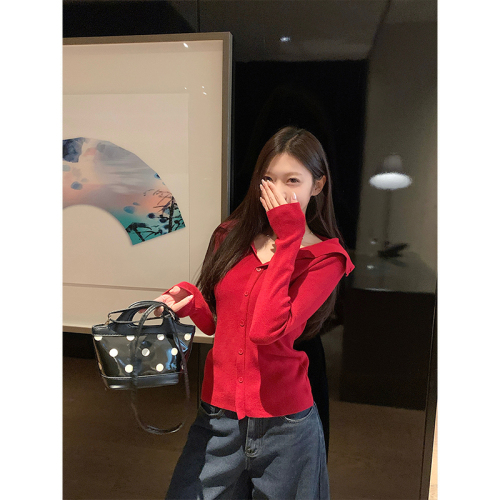 Shot. Red V-neck Knit Cardigan for Women as Innerwear, Fitted Waist, Collar Up Top