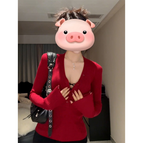 Pure Desire Red V-neck Top for Women, Can Be Worn Alone, 2025 Spring and Autumn New Model, Body-Fitting, Hot Girl Style, Sexy