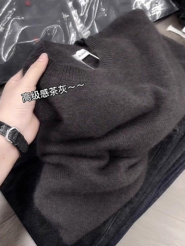 Women's Autumn Large Size Loose Knit Sweater with Simple Gray Round Neck, European Style Casual Relaxed Feeling T-Shirt Top